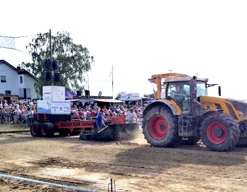 AMOS beim Trecker Treck