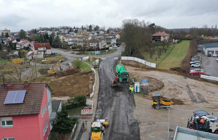 Umbau der Einmündung zum Kreisverkehr Leingarten