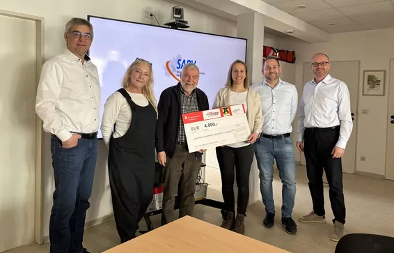 Soziales Engagement Spendenübergabe